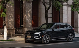 <b>赛力斯华为智选SF5——新能源汽车质的飞跃</b>