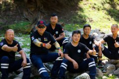阿勒泰爆火的背后：北屯救援队“老顽童”钢铁守护15年