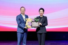 腾势之夜暨第30万辆D9交付，“九球天后”潘晓婷成为新“势友”