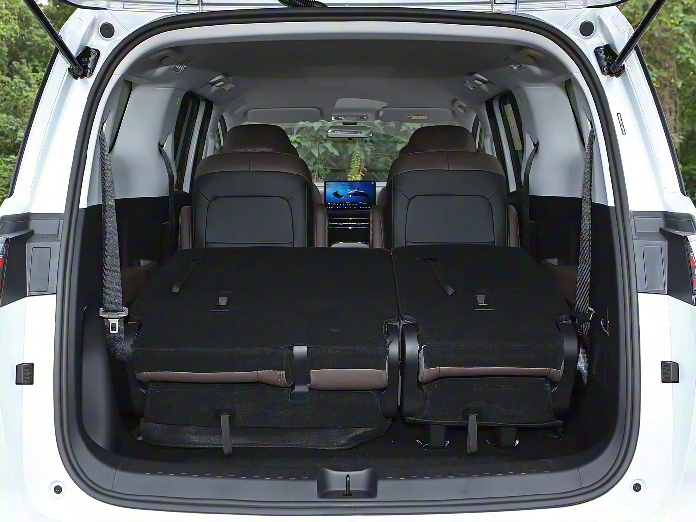 1766049098811328.jpg 07.jpg